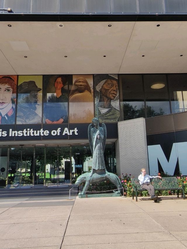 Minneapolis Institute of Art and Churches nearby