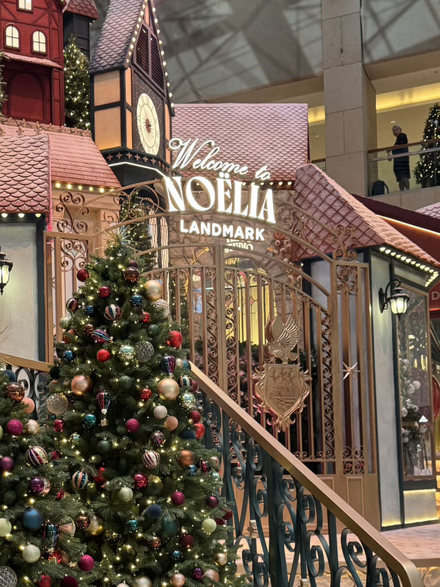 Noëlia at LANDMARK: Christmas village & wishing lake in Central