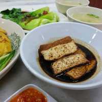 中華茶樓 | 馬六甲 雞粒飯之城 | 食嫩滑白切雞