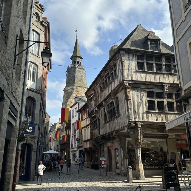 📍 Dinan, France 🇫🇷 