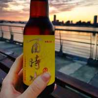 🍜大稻埕碼頭廣場🍺一邊飲酒一邊欣賞河川日夜景致🌇