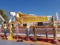 Wat Phra Tat Doi Kam pagoda Thailand 🇹🇭 