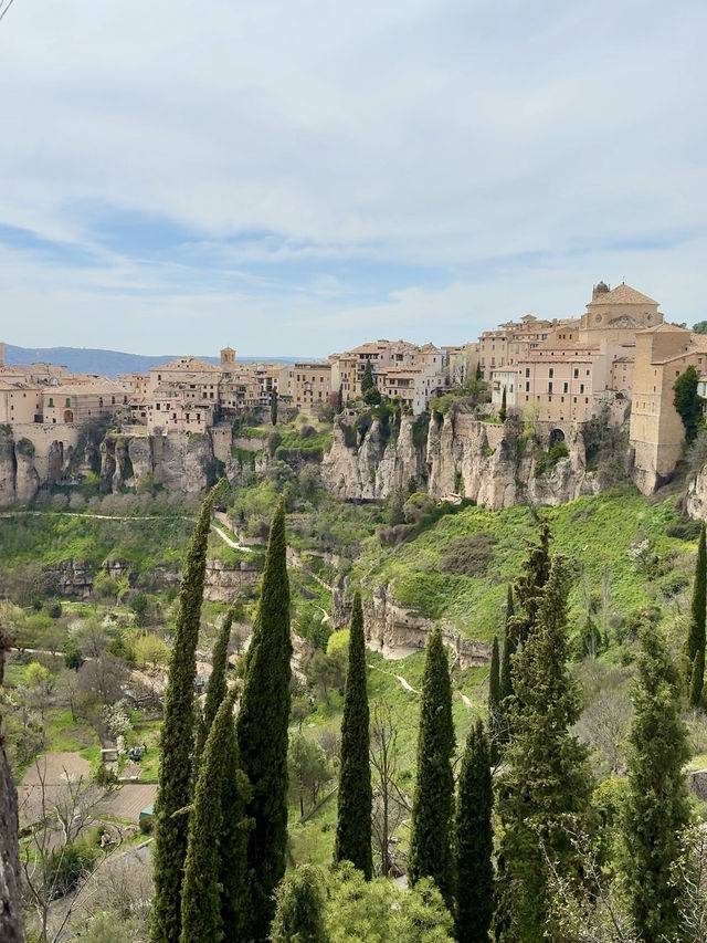 Art, History, and the Hanging Houses