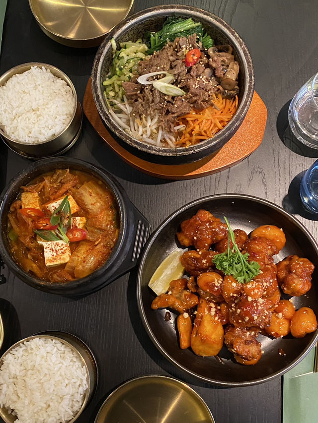วนชิมรสชาติเกาหลีแท้ ๆ ที่ Jeju Korean Bistro