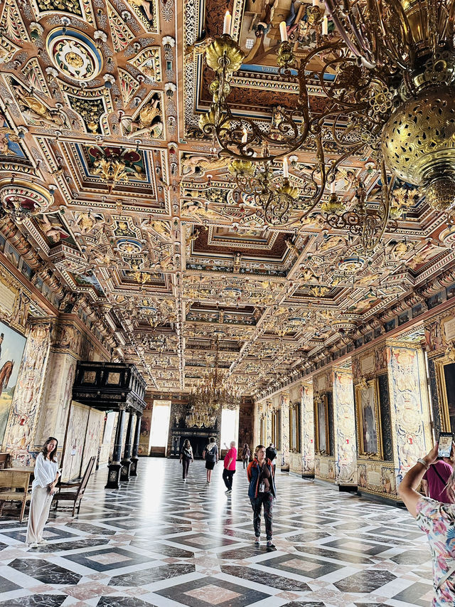 Mesmerising Fredrickborg castle-Rich Danish History