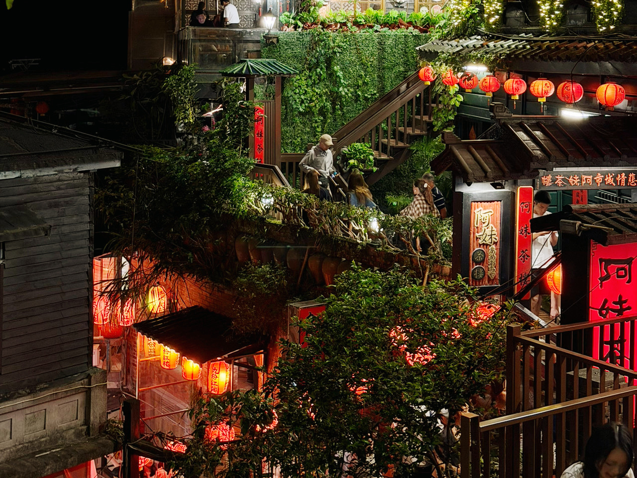 Don't miss this place just 1 hour away from Taipei 🏮