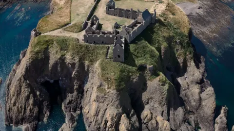 ปราสาทในสกอตแลนด์ที่คุณต้องไปเยือน! — traveler post in Stonehaven