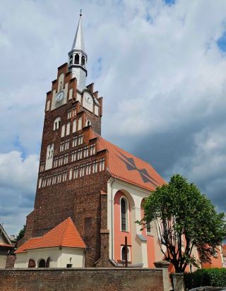 Hidden Frescoes & Brick Gothic Vibes: Niemodlin’s Epic Church 🏰✨