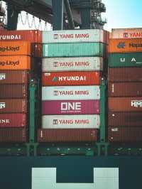 Worlds BUSIEST container port in Hong Kong