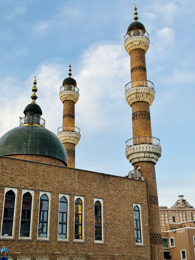 Grand Bazaar.Urumqi. XINJIANG. 🤩