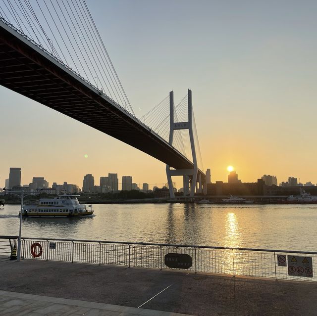 Run along the Huangpu river 🏃🏻‍♂️ 