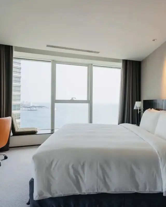 Qingdao! Olympic Sailing Center! First-line sea view sailing hotel!