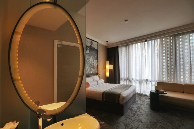 無邊泳池看雙子塔！這家吉隆坡時尚酒店性價比超高！