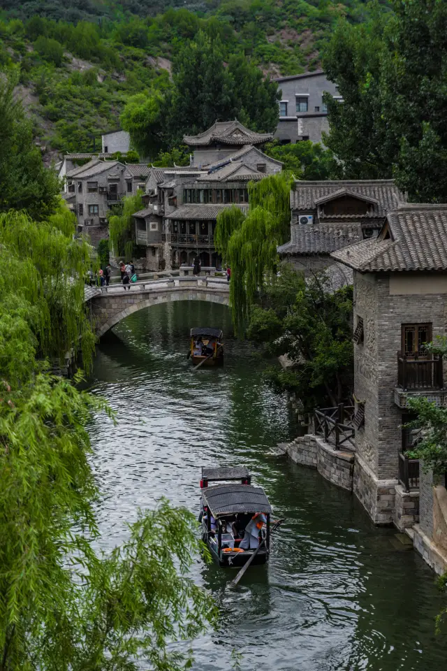 다행히도, 리바이는 여기에 한번도 오지 않았습니다 🛶, 그렇지 않았다면 중국어 교과서는 몇 페이지나 더 두꺼워져야 했을 것입니다.