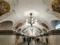 Exploring Magnificent Moscow Metro Stations 🚇
