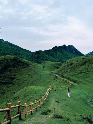 Great places to visit around Guangdong: Guangxi Tianlongding Mountain Park, it's really beautiful
