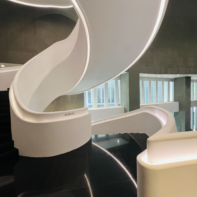 來深圳光明文化藝術中心美術館一起看展啦