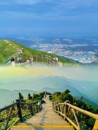 동관 은병산: 해발 800미터의 구름해와 일몰의 기적