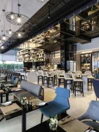 🌆 Bangkok's Best: Novotel Sukhumvit 4's Sky-High Delights 🏙️🍸