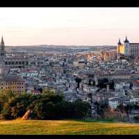 Capture the whole town view from this hotel in Toledo