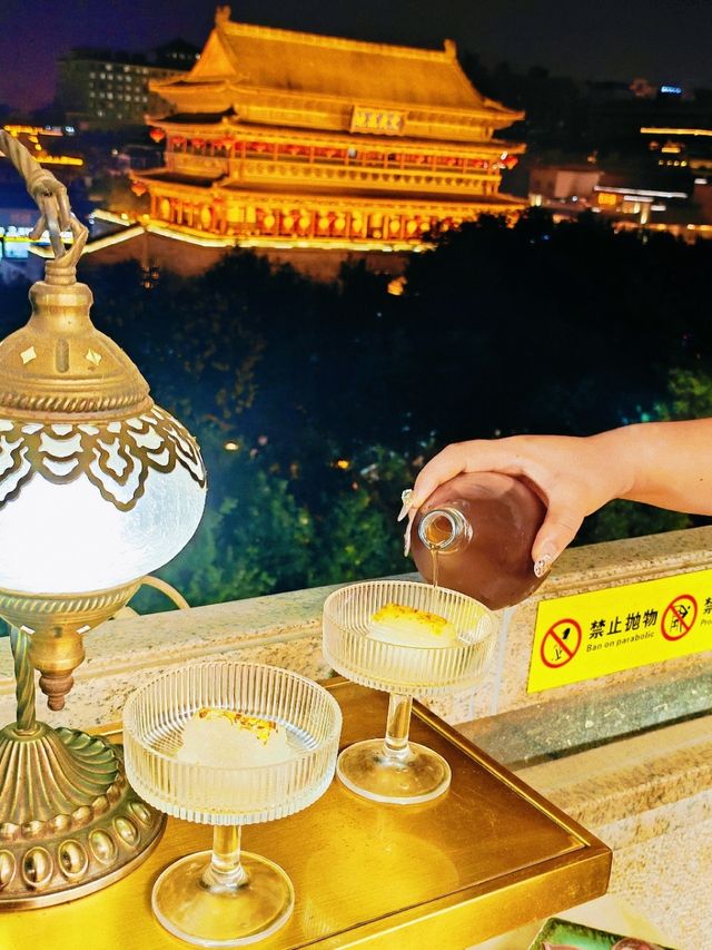 吹著城牆邊鼓樓旁的風終於實現了涮肉自由！！。