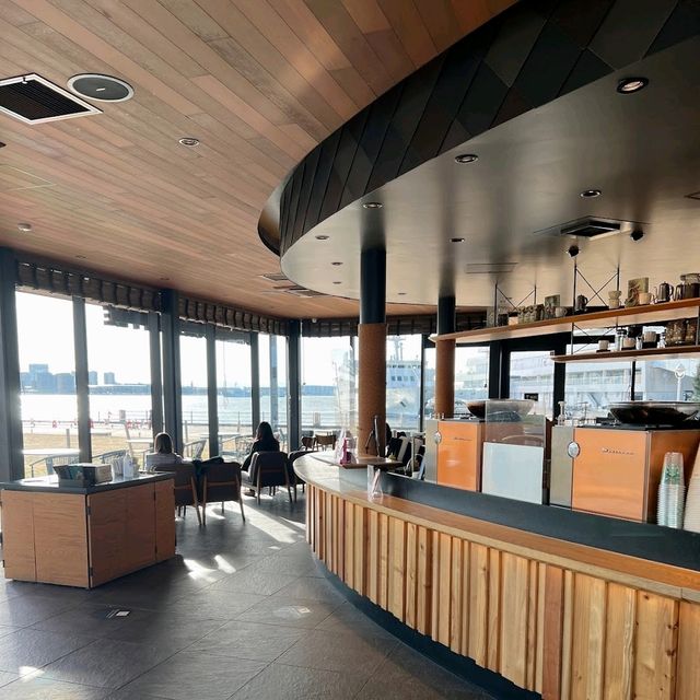 Best starbucks location 