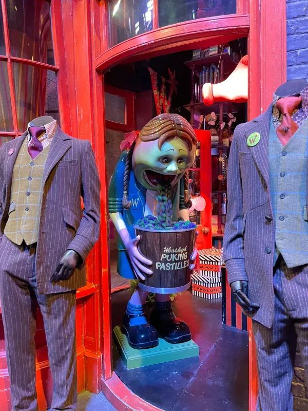 Visit the Magical World of Harry Potter at Warner Bros. Studio Tour London