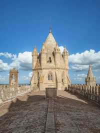 Évora