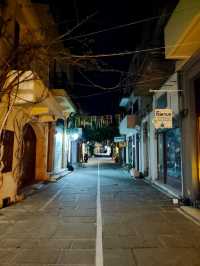 Night Stroll Through the Enchanting Streets of Rethymno 🌙🏛️