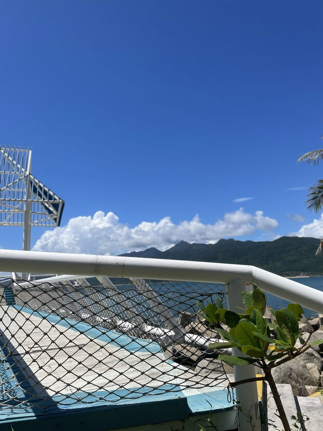 🌴✨ Sanya Escape: Sun, Sea & Serenity in China’s Tropical Paradise! 🌊☀️ 