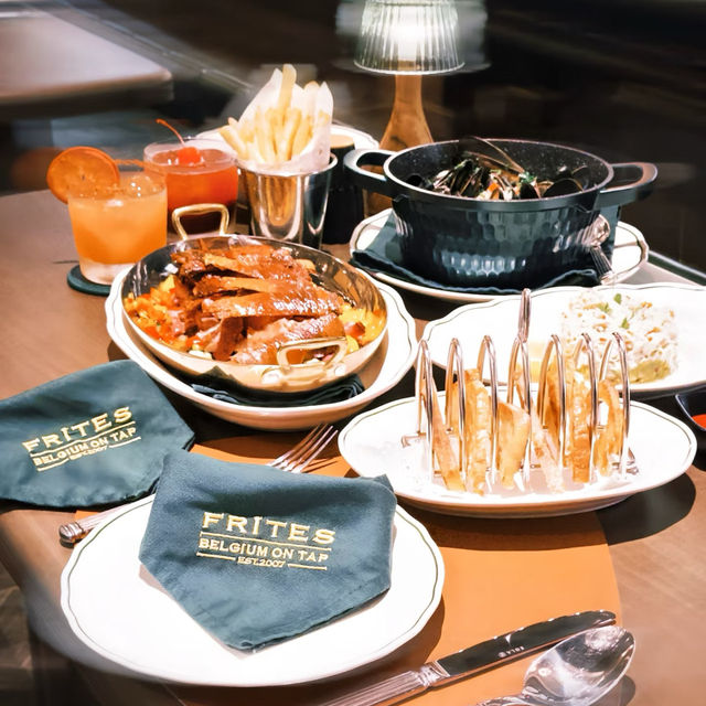 澳門美食攻略🇲🇴｜上葡京新店FRITES｜沉浸式爵士美食夜🎼