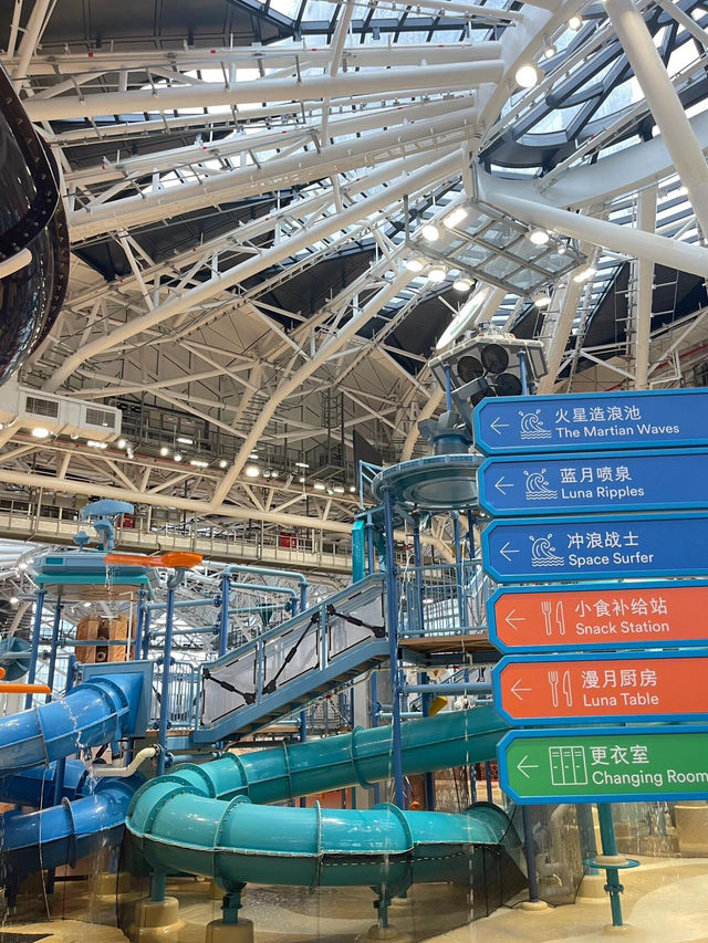🎢澳門新濠影匯水上樂園｜春夏嗨玩攻略