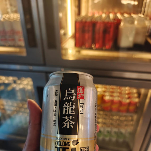 🔥香港機場隱藏版福利！哈根達斯任食嘅神仙休息室被我找到啦！ 
