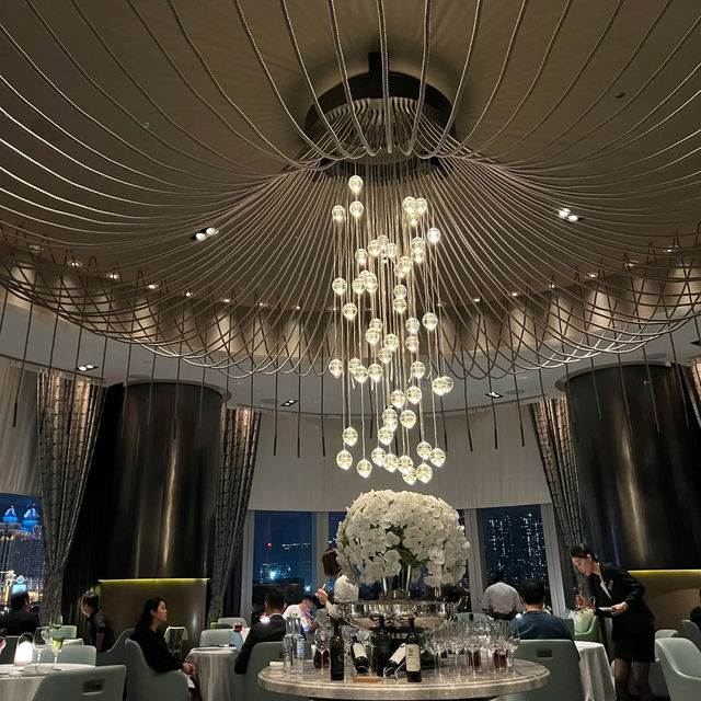 🇲🇴澳門美食｜御膳扒房The Tasting Room：儀式感爆棚的肉食盛宴🥩