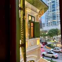 📸【曼谷Sathon區必打卡！泰劇感拉滿的復古餐廳PAII】