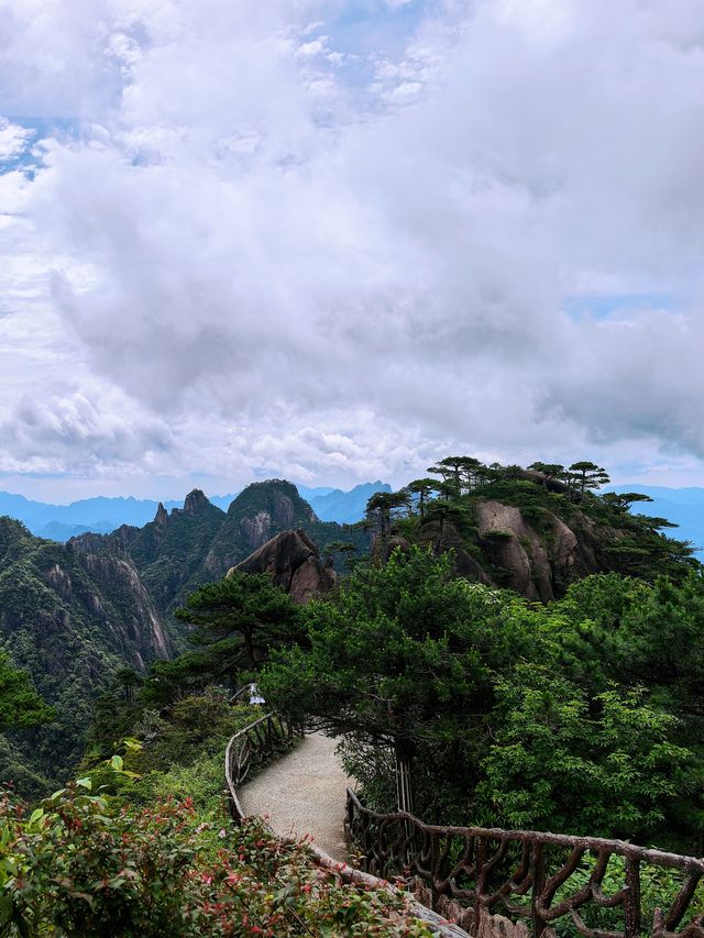 呢度被《中國國家地理》譽為：中國最美嘅峰林