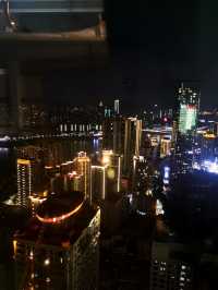 解放碑高空吊床酒店|住進雲端的感覺