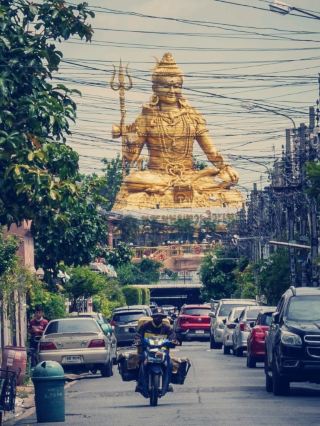 Bangkok's Must-Visit Spot: Encounter the Majestic Buddha at Wat Paknam