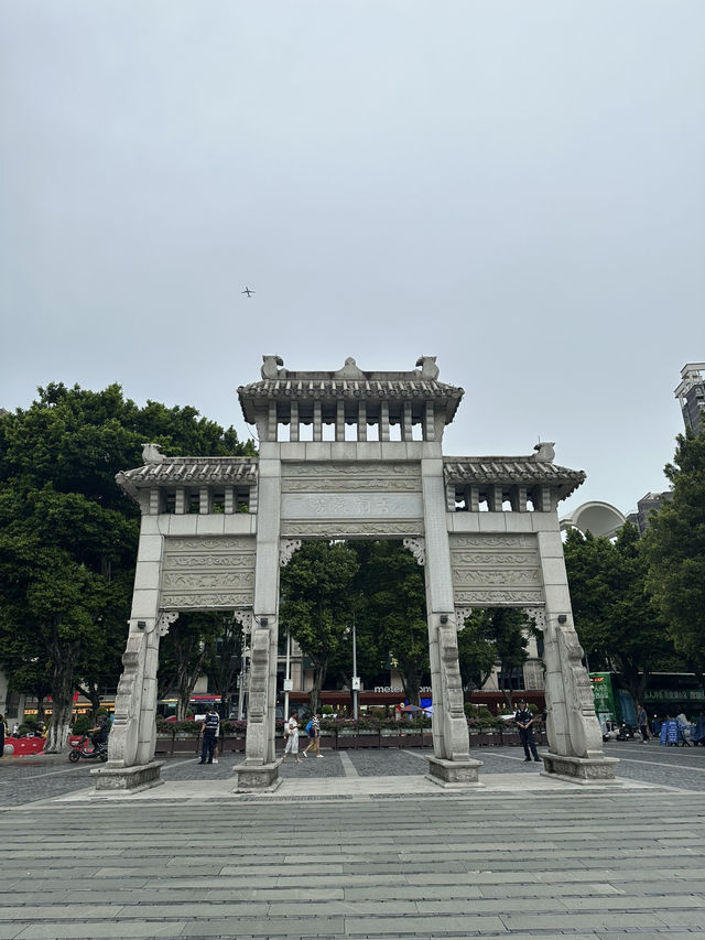 Chen Clan Ancestral Hall: A Glimpse into Cantonese Heritage Chen Clan Ancestral Hall: A Glimpse into Cantonese Heritage