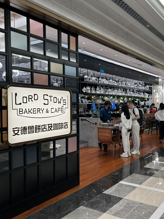 🥐 從璀璨賭場到溫柔午後：華麗背後也有生活的味道