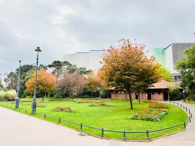 美麗又寧靜的伯恩茅斯下花園