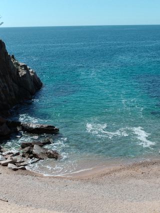 치유의 비밀 장소, 맑은 하늘과 바다 풍경