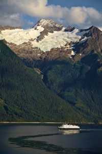 在阿拉斯加郵輪躺著看冰川是什麼體驗？