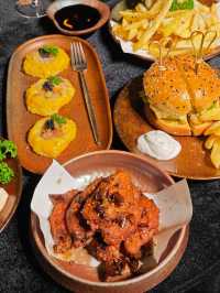 漢口江邊的夜,別再去人擠人啦!聽我的,來這裡!