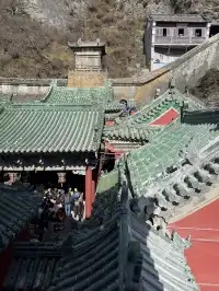 爬武當山已回/現在的腿已經不是自己的腿