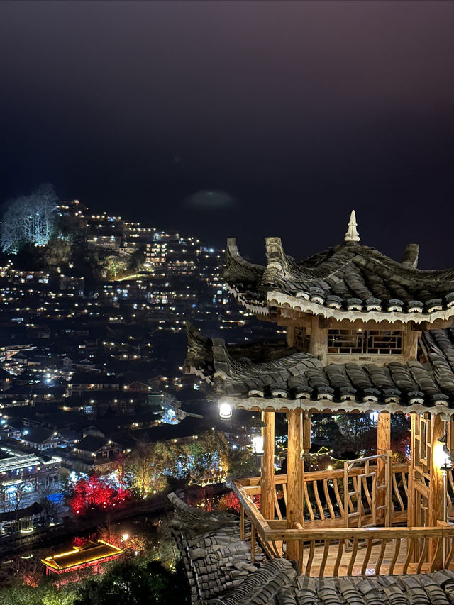 西江千戶苗寨簡直就是現實版本千與千尋的世界 西江千戶苗寨簡直就是現實版本千與千尋的世界