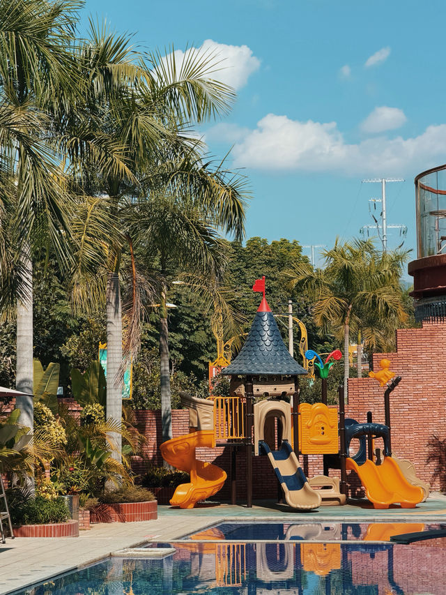 版納 | 在機場附近住進南洋風情酒店 從機場打車10分鐘左右就到,剛好晚上的飛機就不用舟車勞頓了。 版納 | 在機場附近住進南洋風情酒店 從機場打車10分鐘左右就到,剛好晚上的飛機就不用舟車勞頓了。