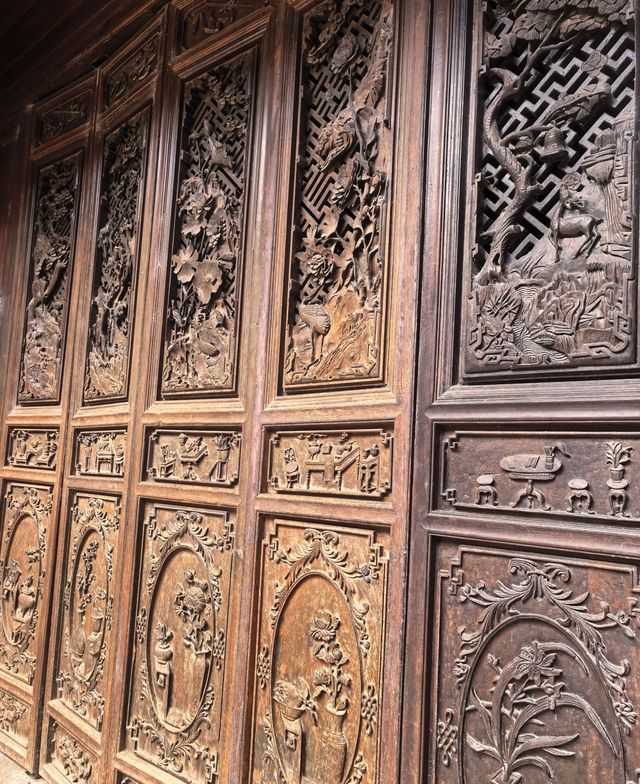 踏入鄭營村的那一刻,時光彷彿被折疊 踏入鄭營村的那一刻,時光彷彿被折疊