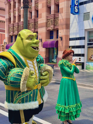 Прямая трансляция из Universal Studios в Пекине от 24 августа: Это было поистине ужасно.