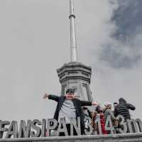 พิชิตยอดเขาฟานซิปัน (Fansipan Mountain)🏔️